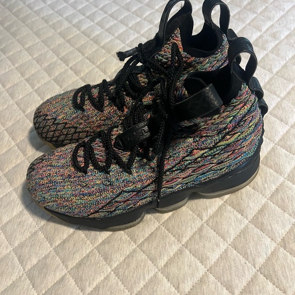 Nike shoes - Picture 5 of 7